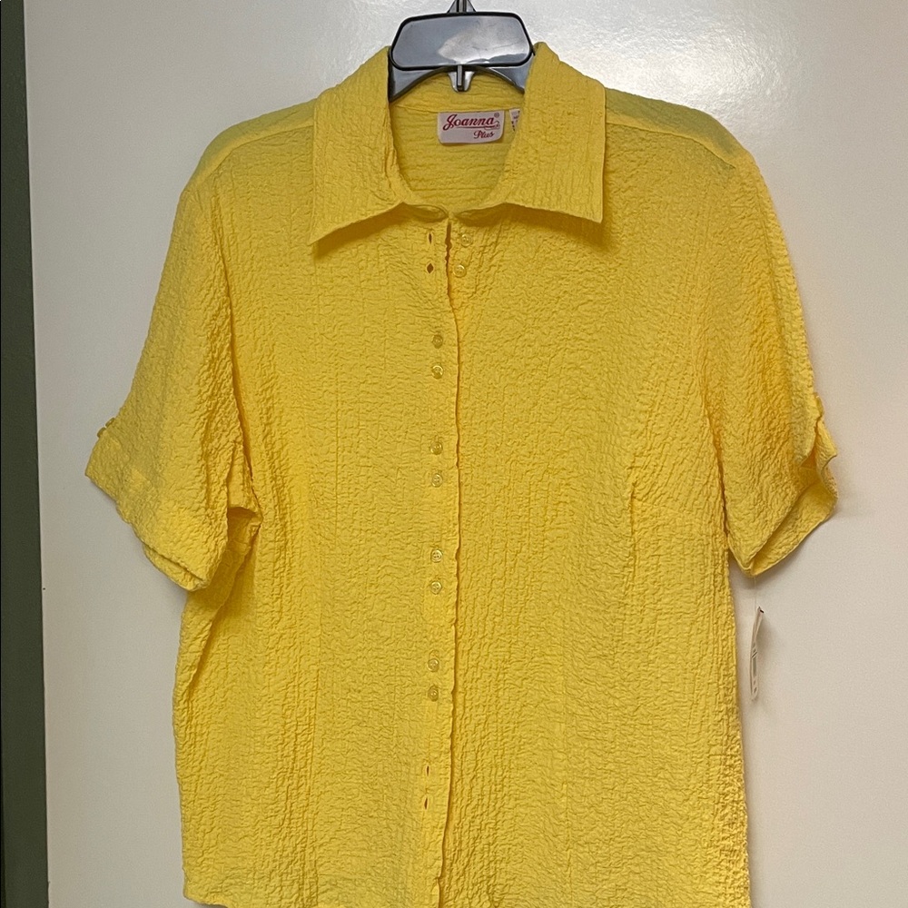 Joanna’s -Plus. Women’s Bumblebee Yellow Button-Down Shirt size 1X
